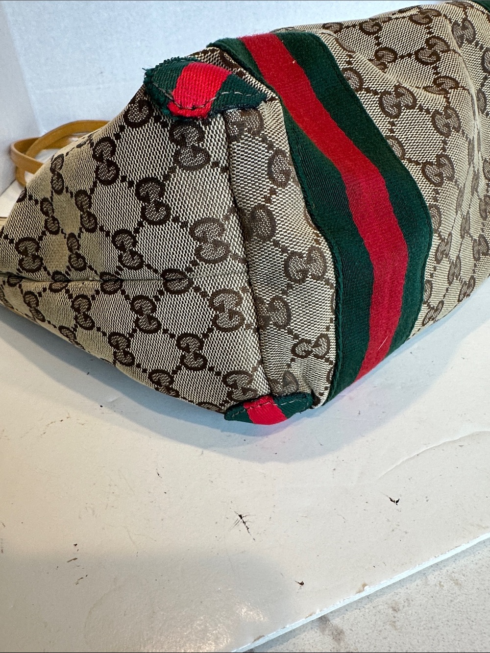 ‼️FIRM‼️Gucci Tote - Former Project Piece
11” x 10” x 3”
Customized - Picture 6 of 16